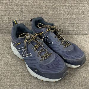 New Balance 6 V2 Trail Running Sneakers 